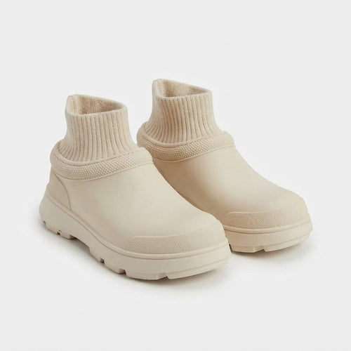 Buty wsuwane z dzianinową cholewką i ciepłą podszewką