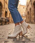 Botki western z haftem i obcasem blokowym na zamek