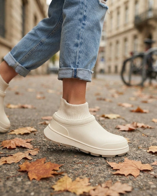 Buty wsuwane z dzianinową cholewką i ciepłą podszewką