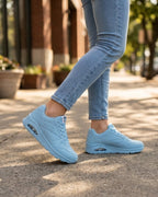 Sneakersy damskie na podwyższonej podeszwie z grafiką oka