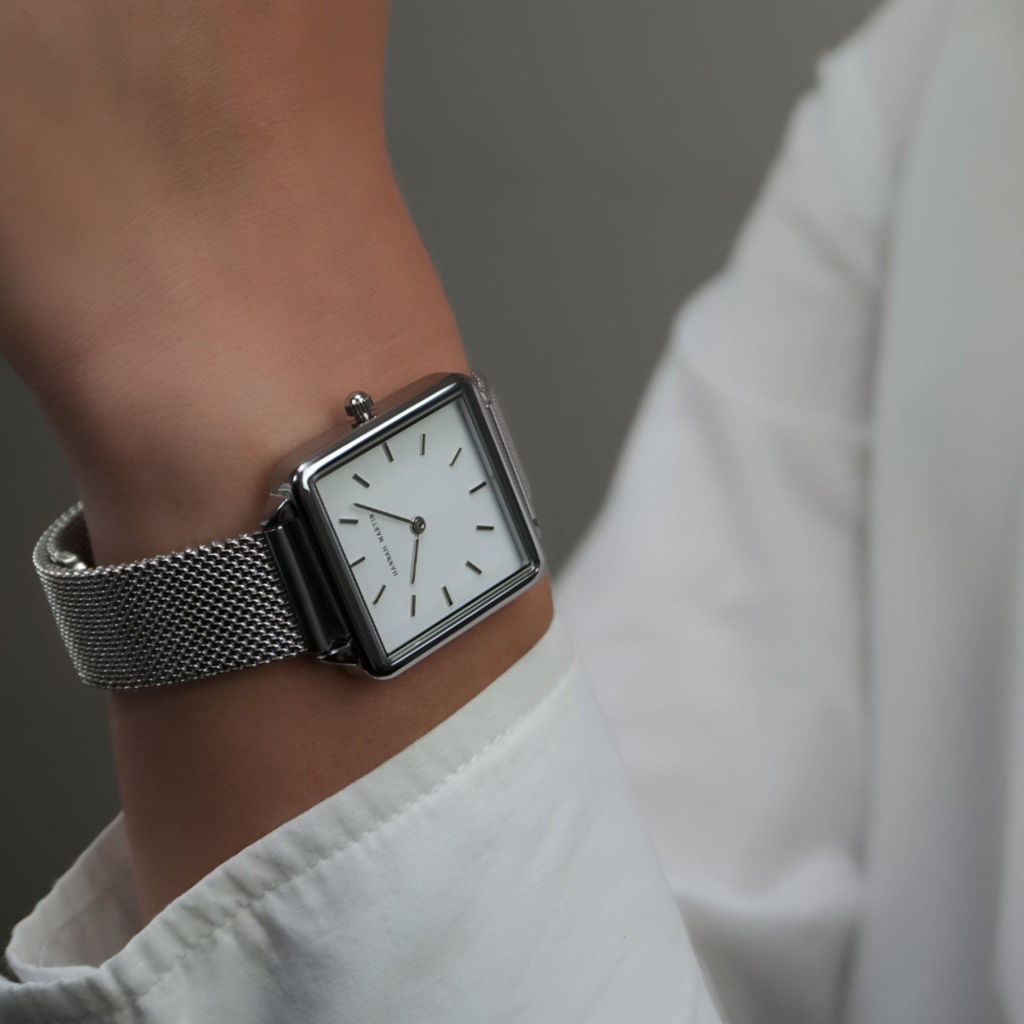Leonard – Minimalistyczny Męski Zegarek na Pasku z Siatki Ponadczasowa Elegancja