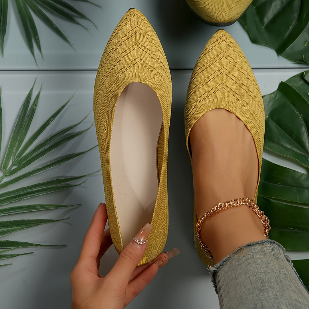 Leontyna – Klasszikus női slip-on cipő hegyes orral, elegáns kivitelben