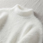 Sweter z golfem z miękkiej przędzy angorowej, luźny krój
