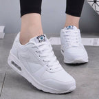 Sneakersy damskie na podwyższonej podeszwie z grafiką oka — Biały