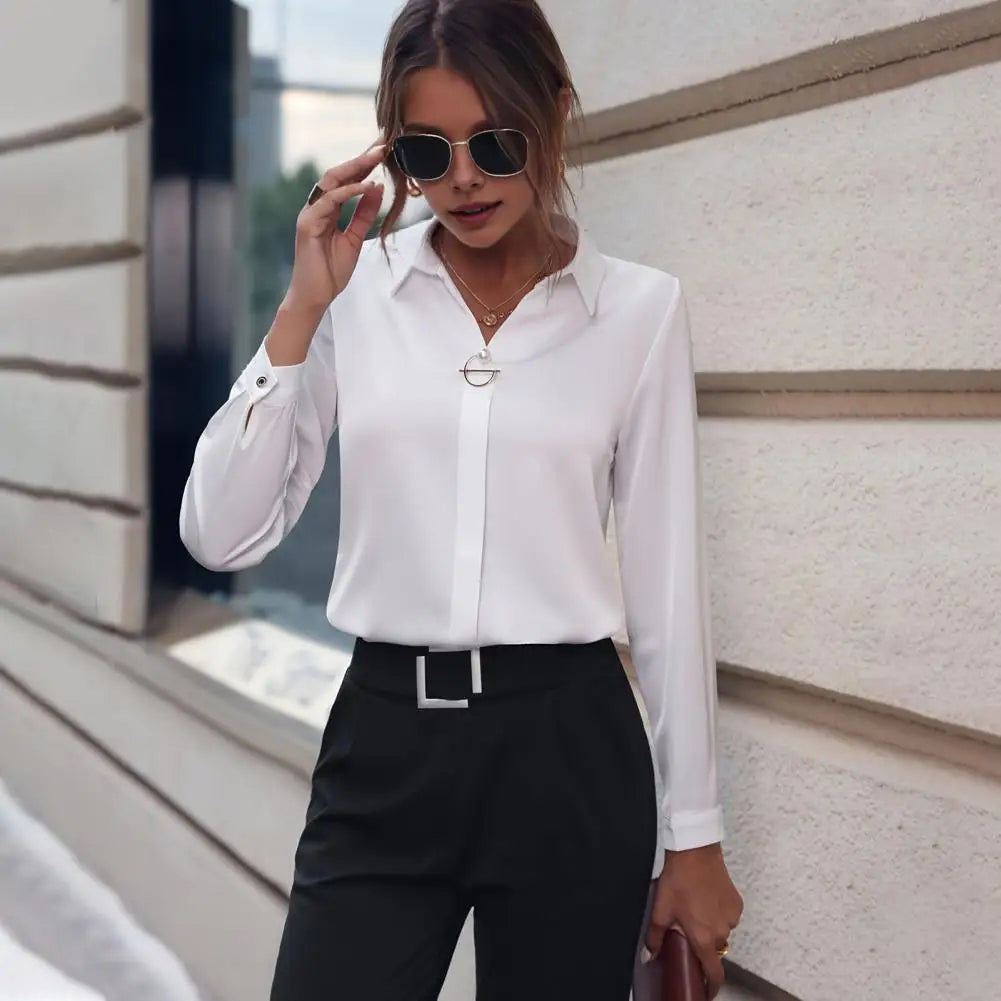 Dominika – Essential Women's Casual Blouse for Everyday Wear