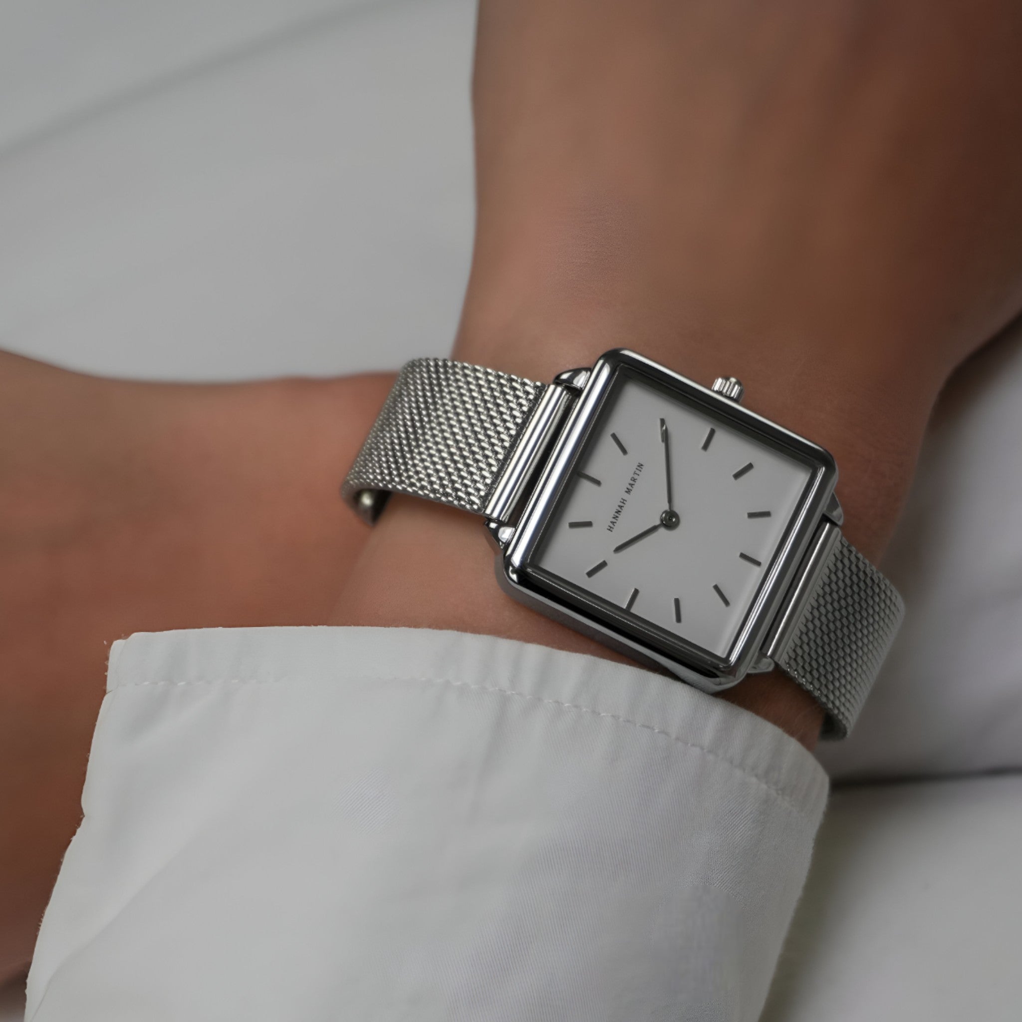 Leonard – Minimalistyczny Męski Zegarek na Pasku z Siatki Ponadczasowa Elegancja