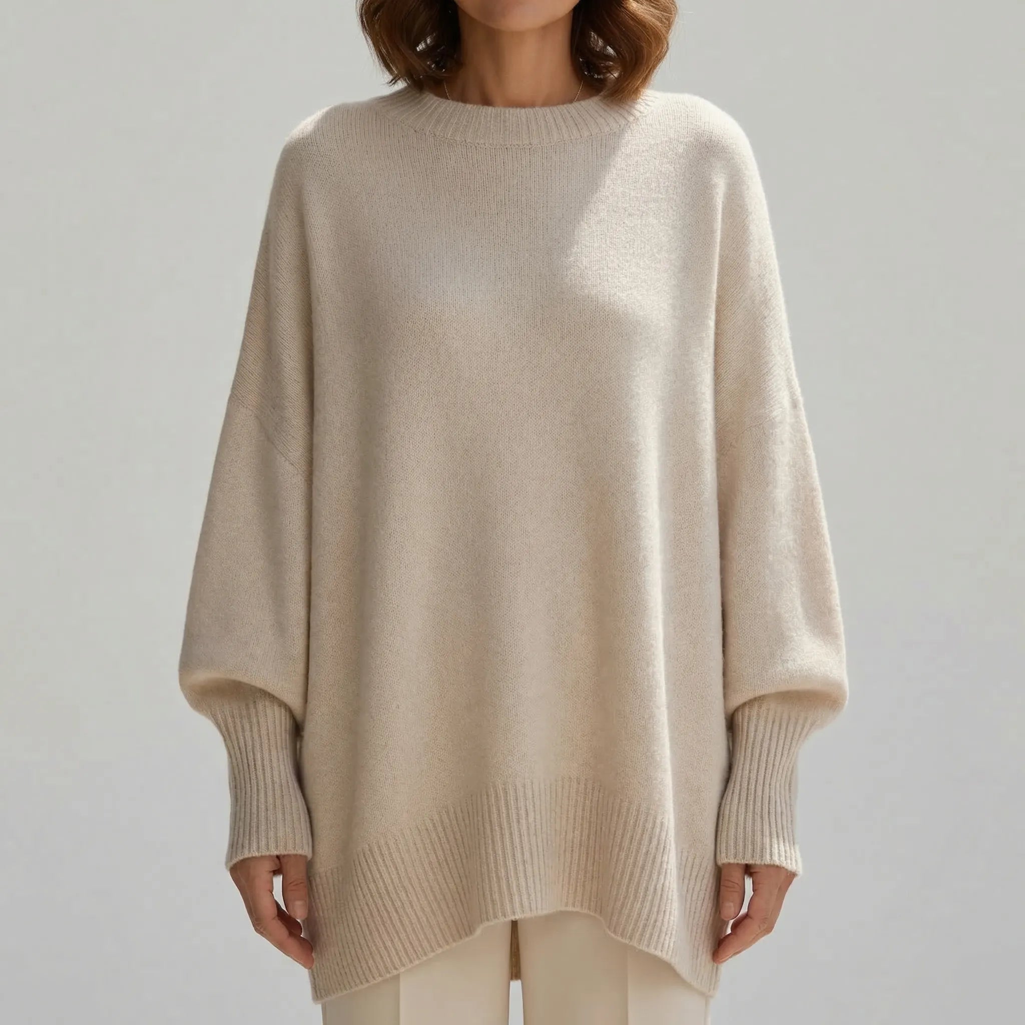 Damski Sweter Oversize Z Okrągłym Dekoltem - Codzienna Elegancka Stylizacja 