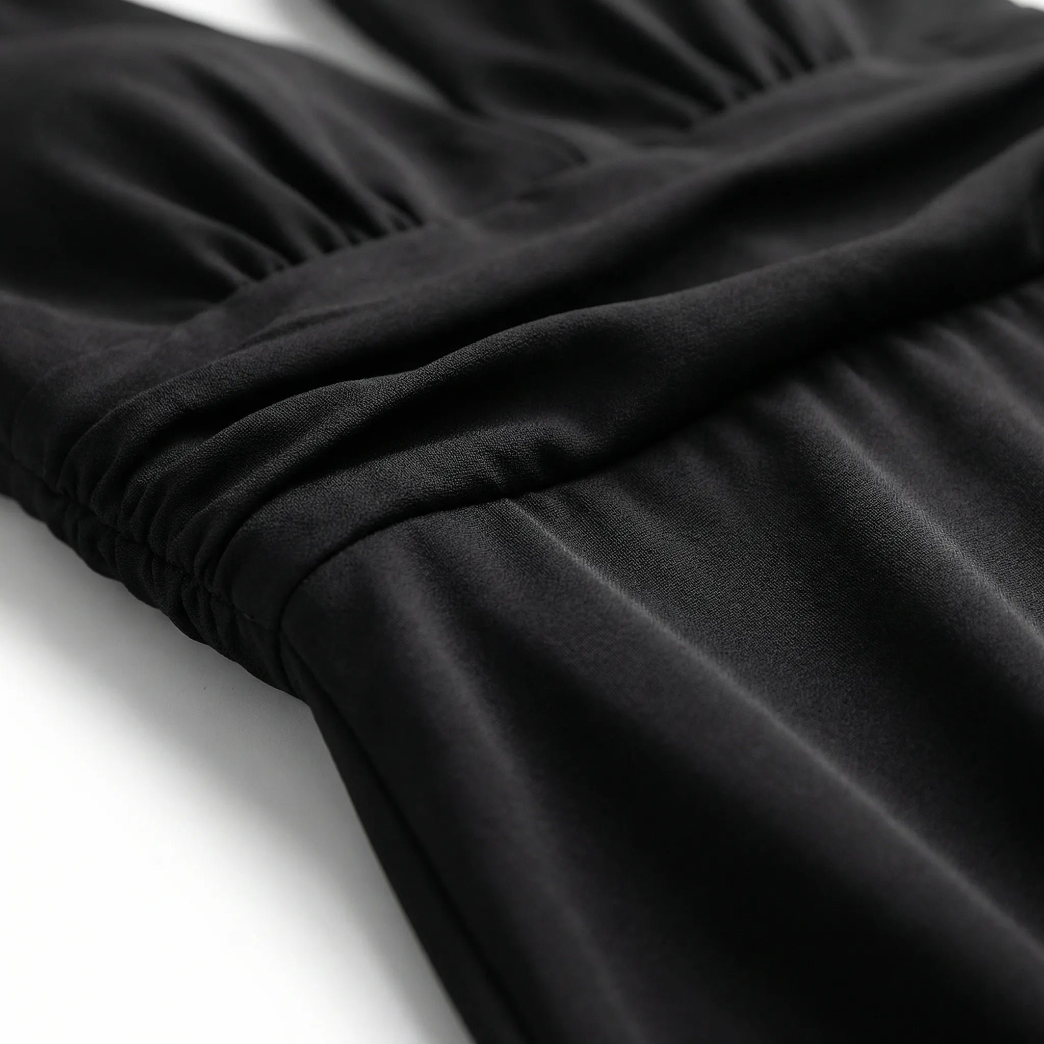 Długa Sukienka Z Głębokim Dekoltem Halter - Wieczorowe Stylizacje Eleganckie 