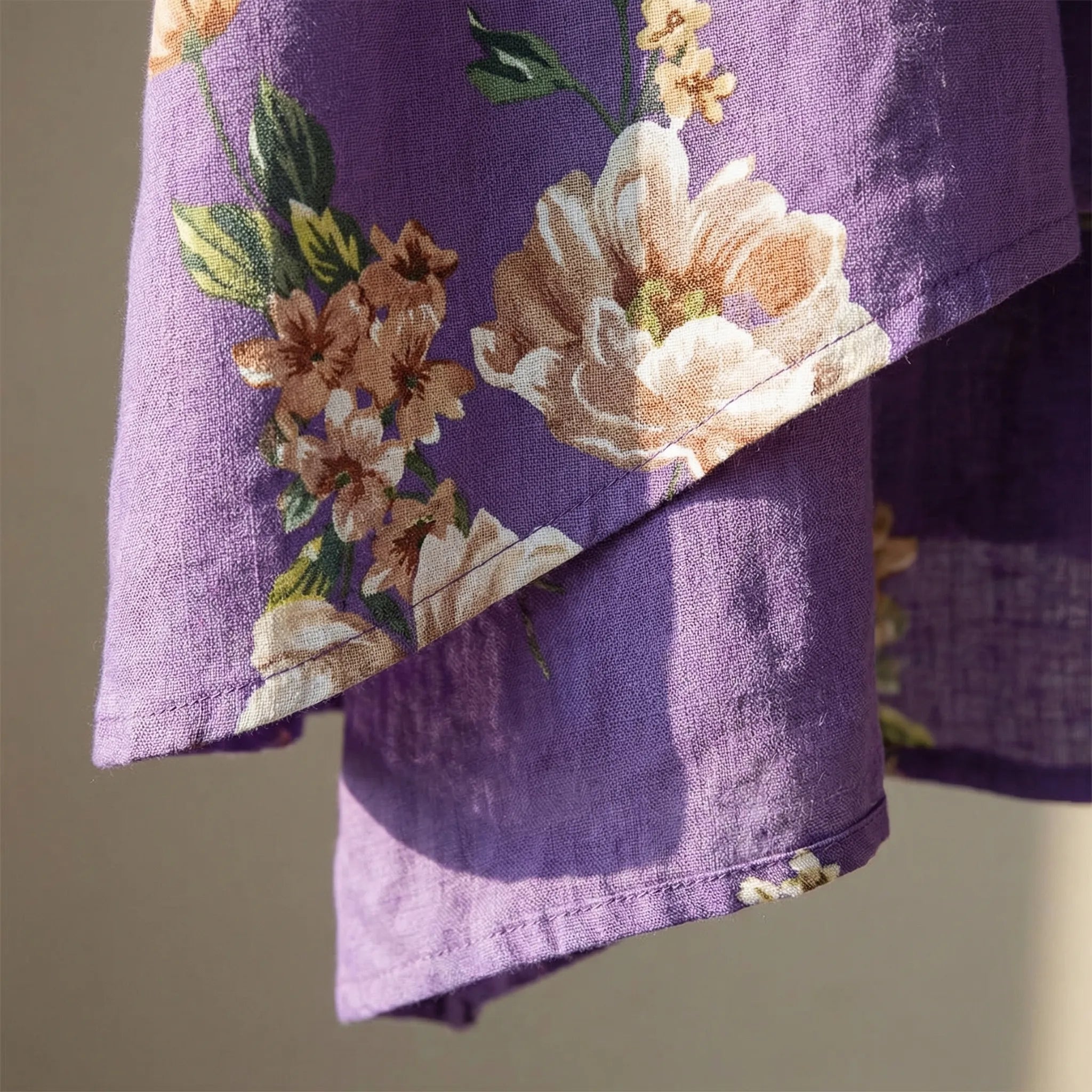 Długa Sukienka Z Kwiatowym Wzorem - Wyjścia Do Miasta 