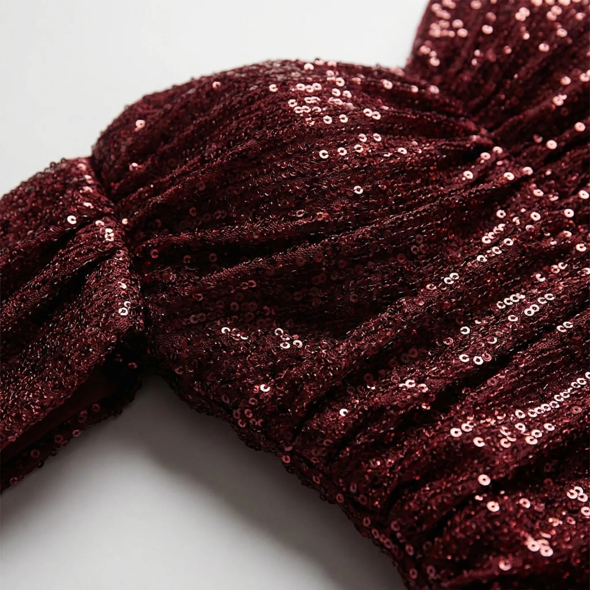 Długa Sukienka Z Odkrytymi Ramionami - Wieczory Galowe 