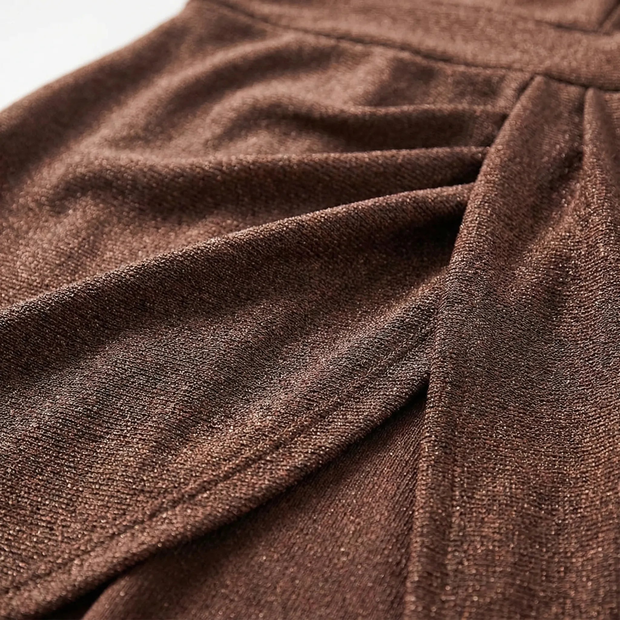 Dopasowana Sukienka Midi Z Odkrytymi Ramionami - Eleganckie Wyjścia Wieczorowe 