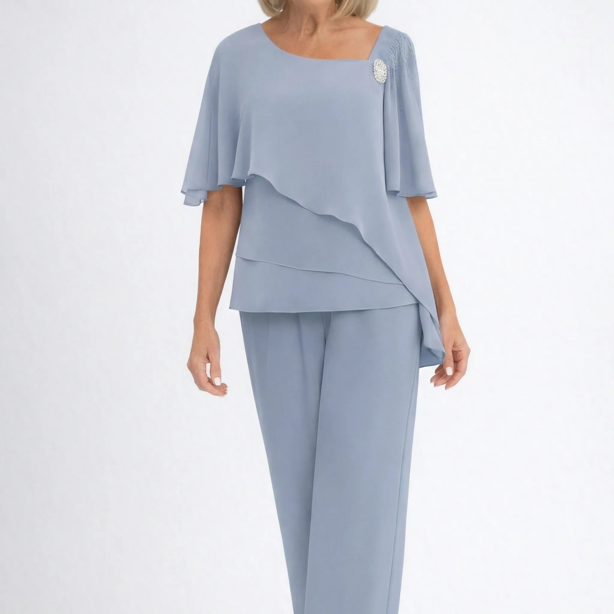 Dwuczęściowy Komplet Z Nakładką I Spodniami - Eleganckie Przyjęcia Okolicznościowe 