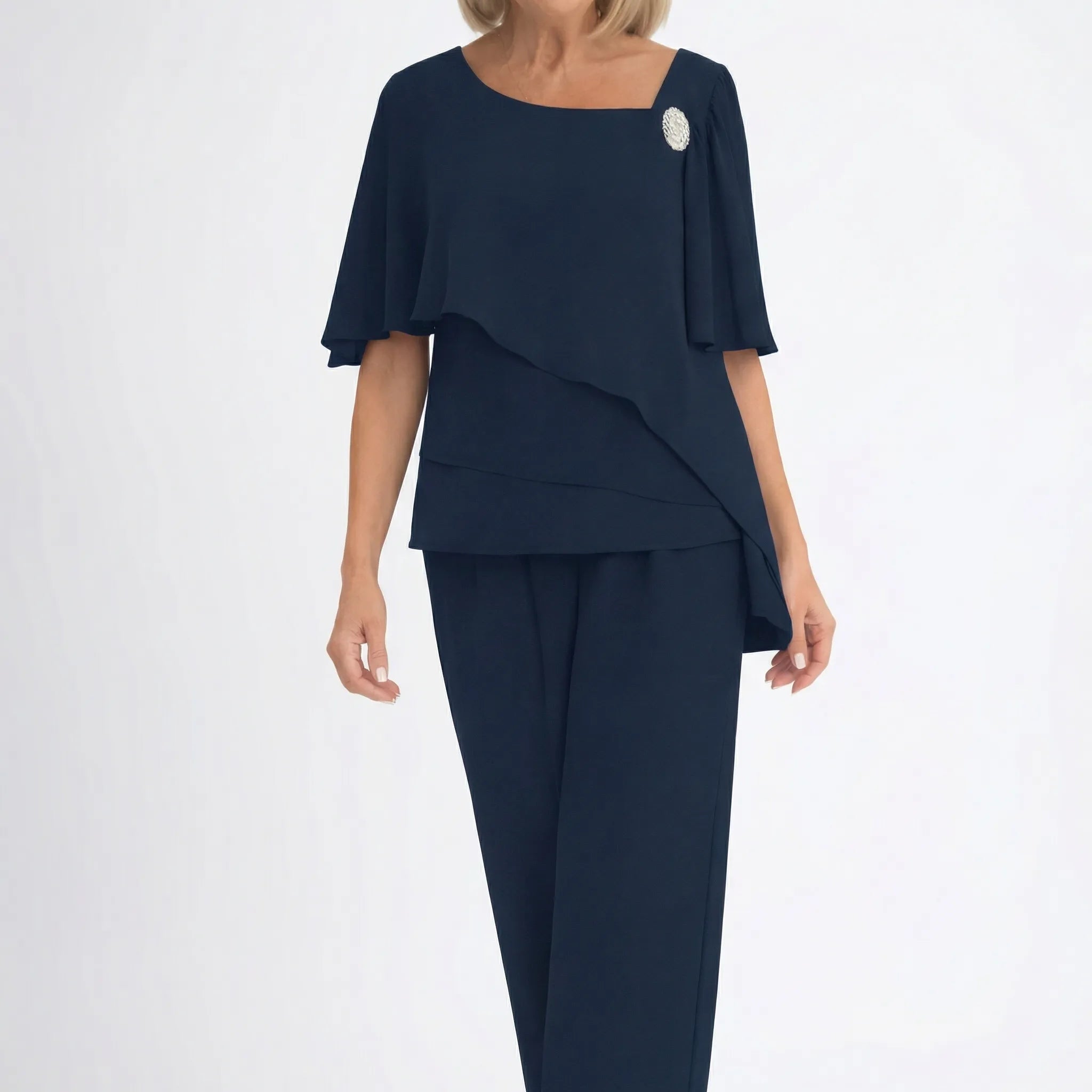 Dwuczęściowy Komplet Z Nakładką I Spodniami - Eleganckie Przyjęcia Okolicznościowe 