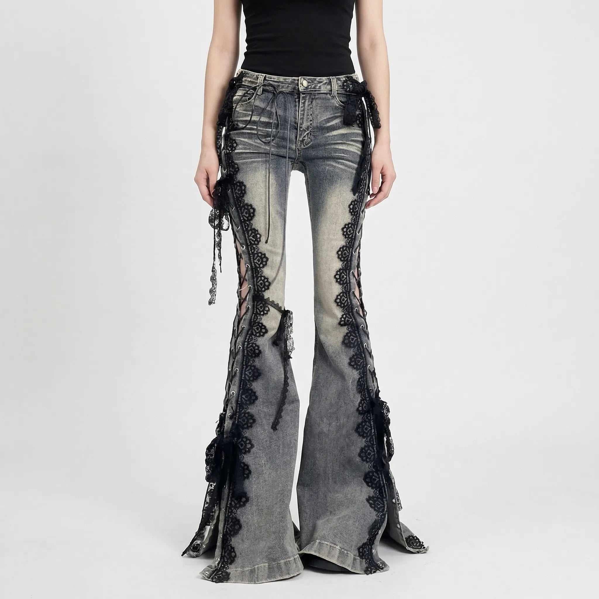 Dzwony Z Koronkowym Zdobieniem Bocznym - Codzienny Streetwear Look 