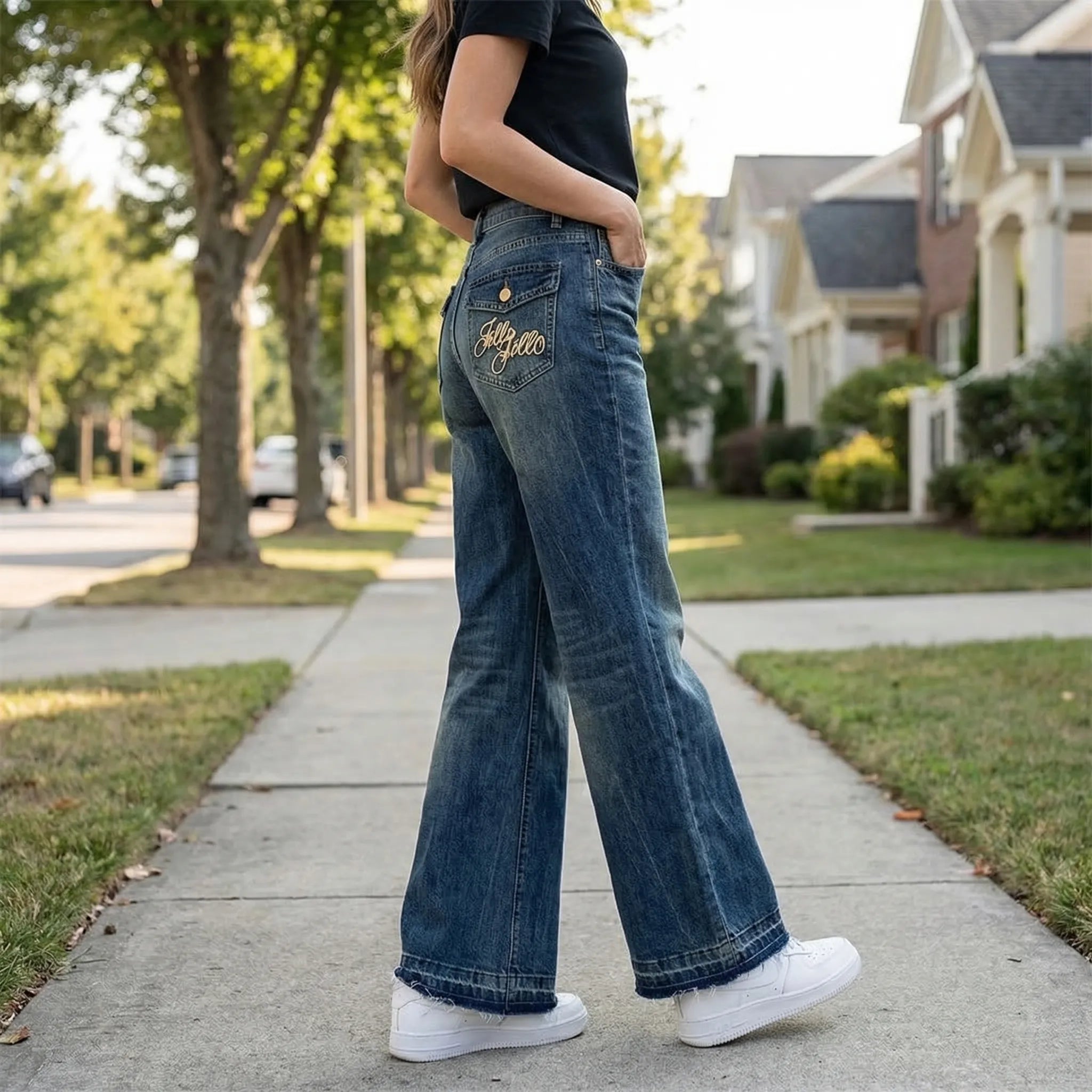 Dzwony Z Niskim Stanem I Haftem - Casualowe Stylizacje Jesienne 