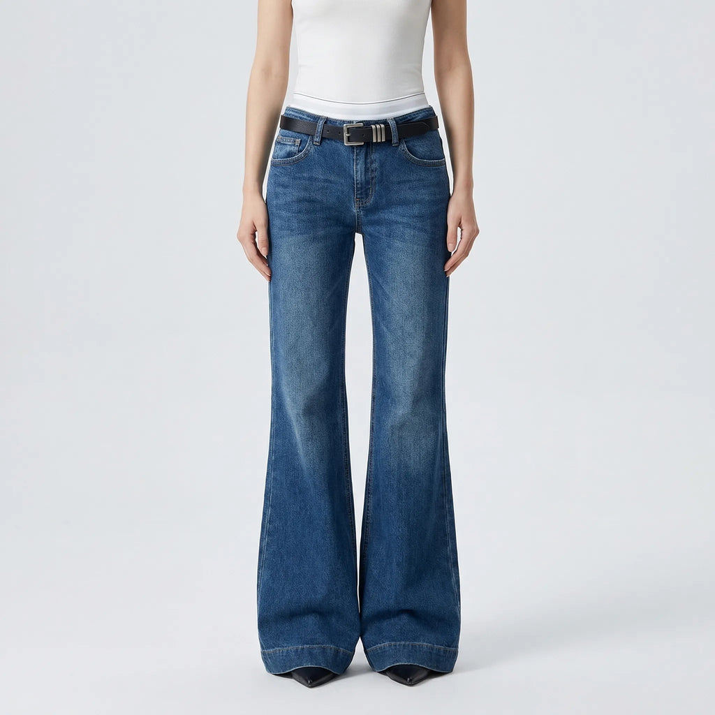 Dzwony Z Niskim Stanem W Stylu Y2K - Codzienny Miejski Styl 