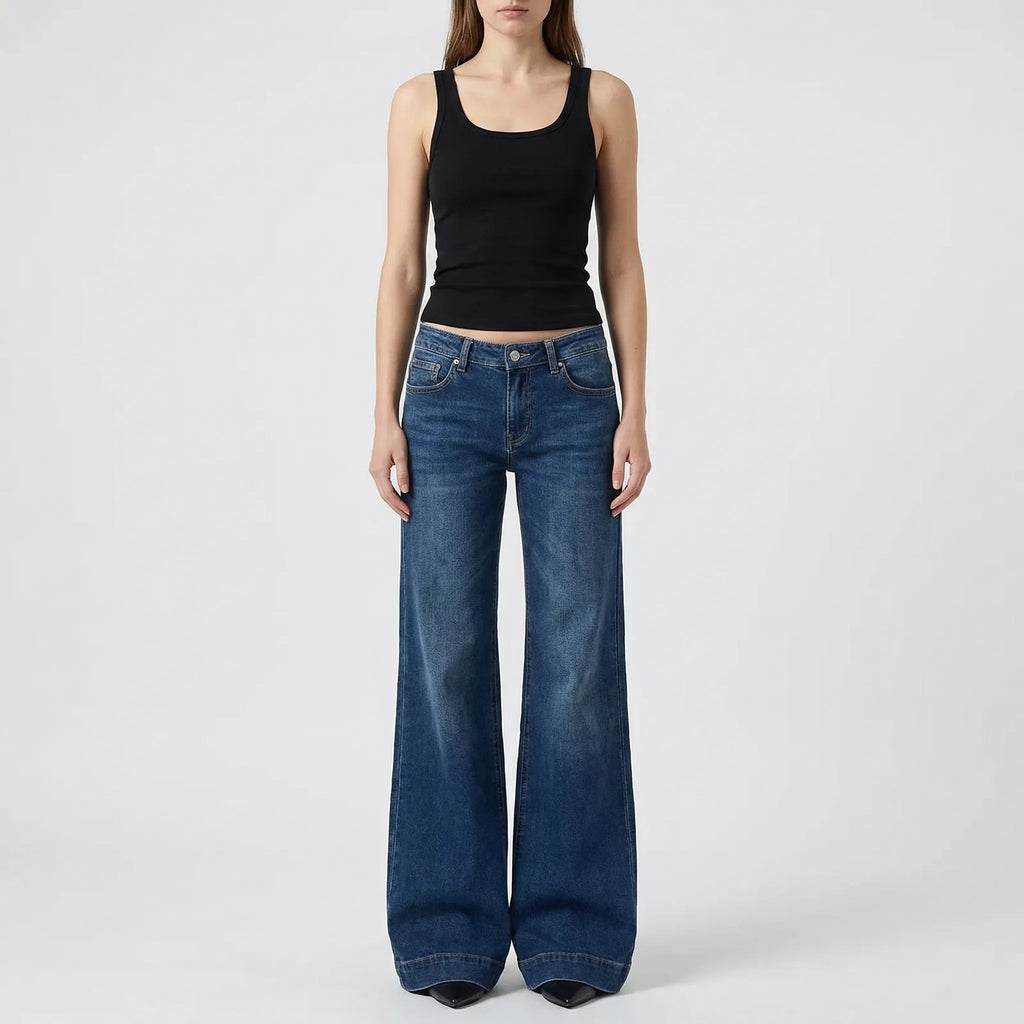 Dzwony Z Niskim Stanem W Stylu Y2K - Codzienny Miejski Styl 