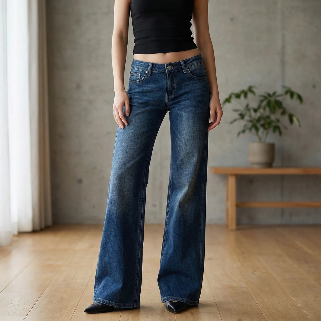 Dzwony Z Niskim Stanem W Stylu Y2K - Codzienny Miejski Styl 