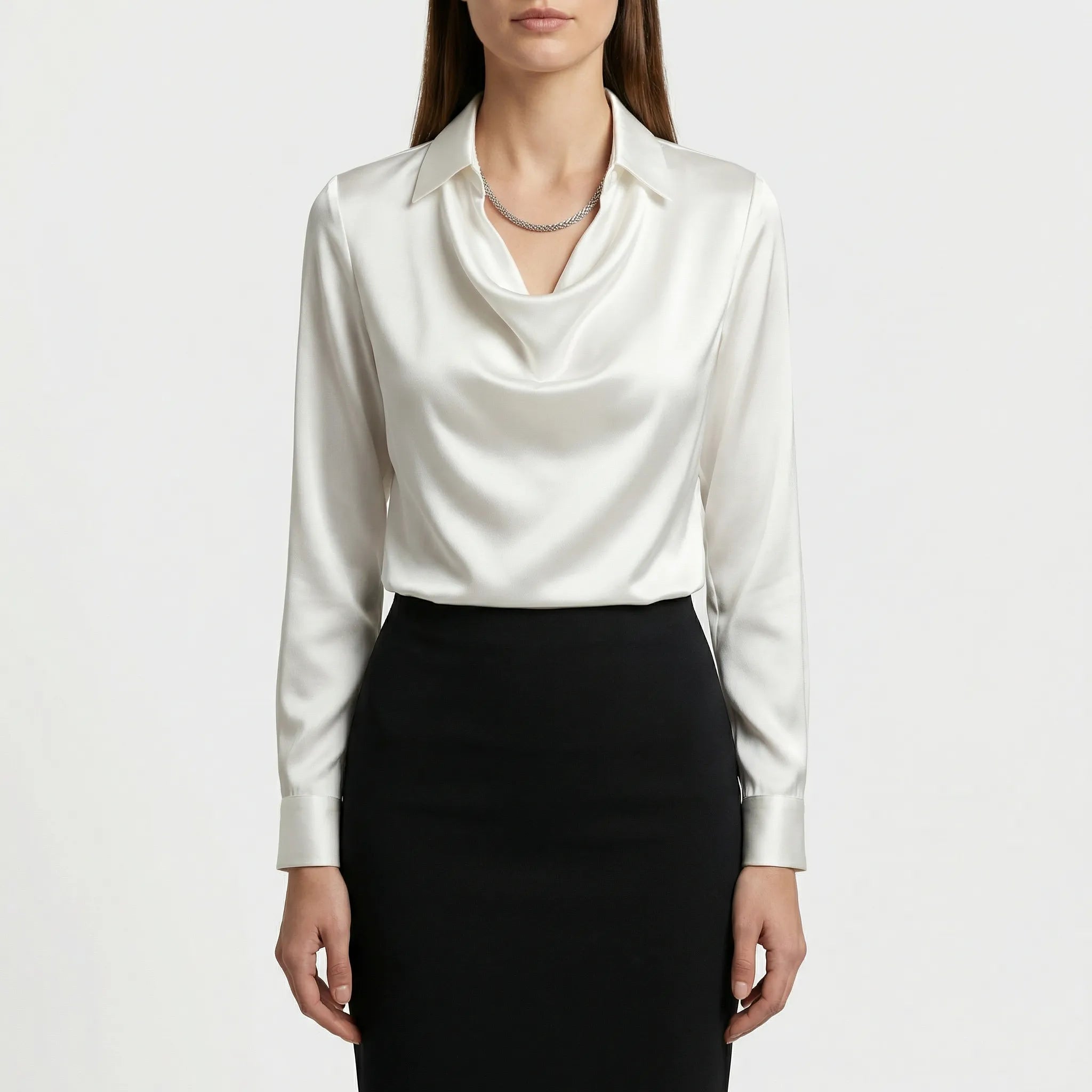 Elegancka Bluzka Z Drapowanym Dekoltem - Stylizacje Do Biura 