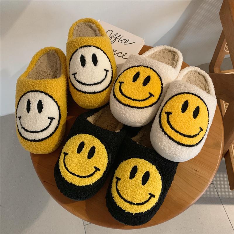 Livia – Women's Slippers with Embroidered Smile and Soft Fur