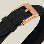 Bernard – Ponadczasowy Kwadratowy Zegarek Unisex o Eleganckim Designie do Wszechstronnych Stylizacji