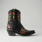 Kowbojskie Botki Z Kwiatowym Wzorem - Stylizacje Na Co Dzień 