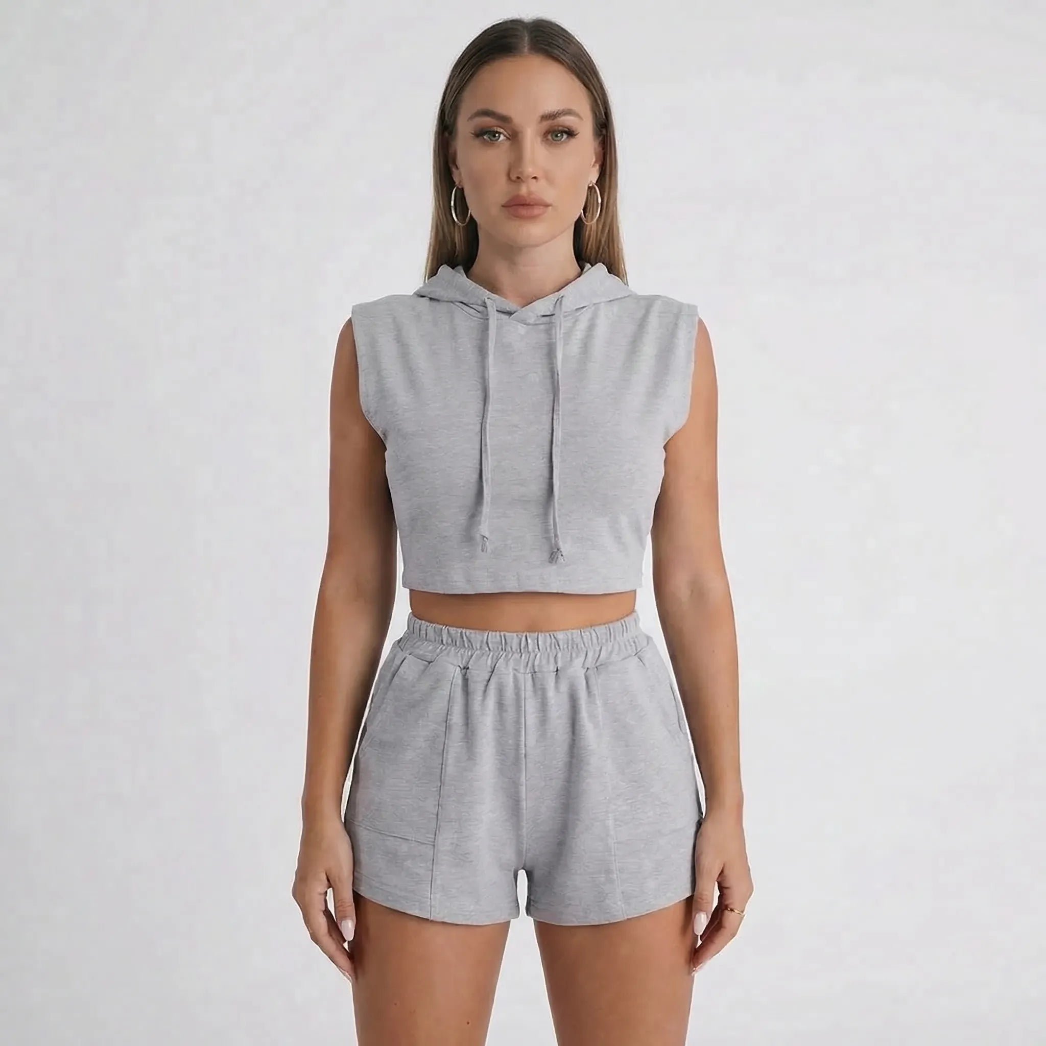 Krótki Top Z Kapturem I Szorty - Codzienny Relaks W Domu 