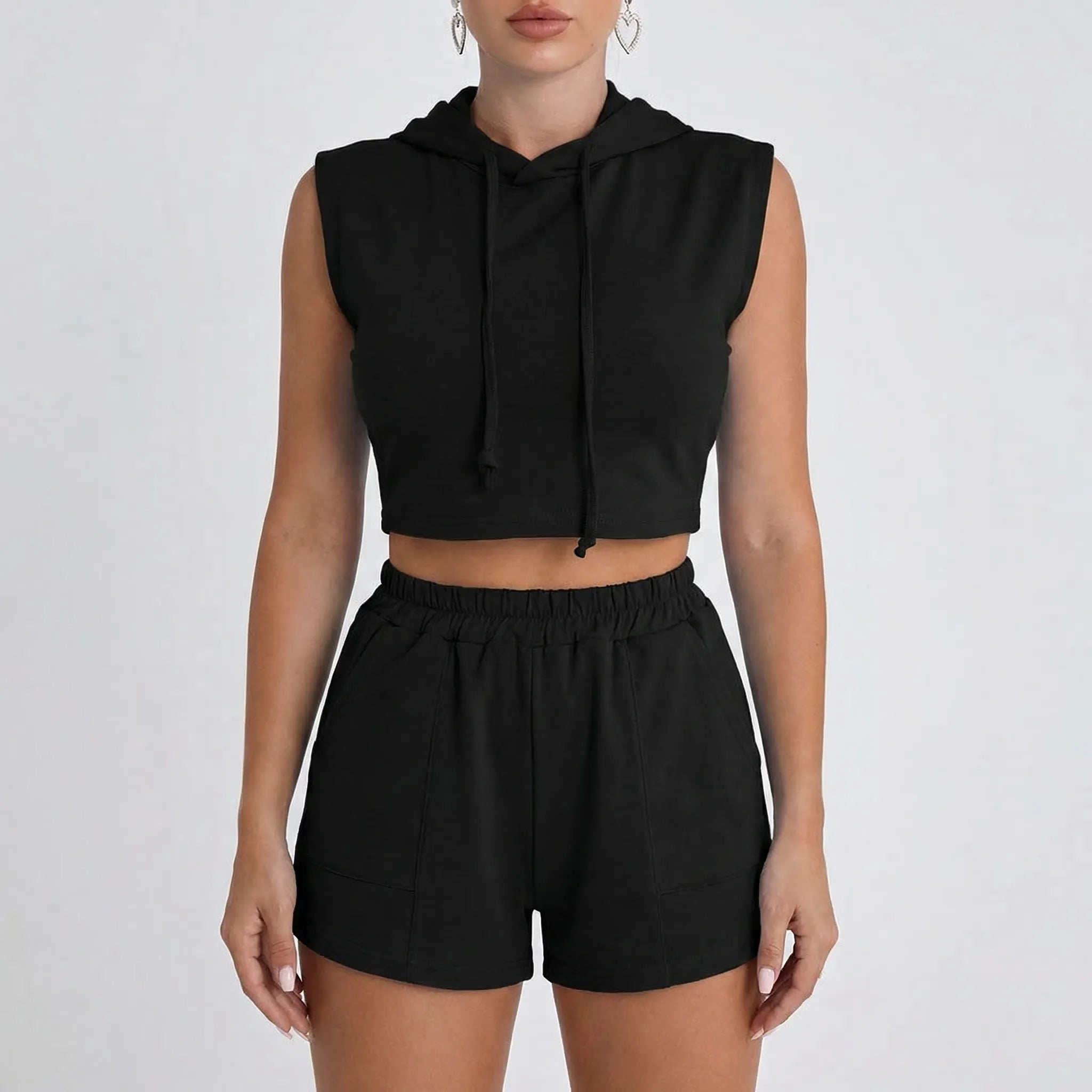 Krótki Top Z Kapturem I Szorty - Codzienny Relaks W Domu 