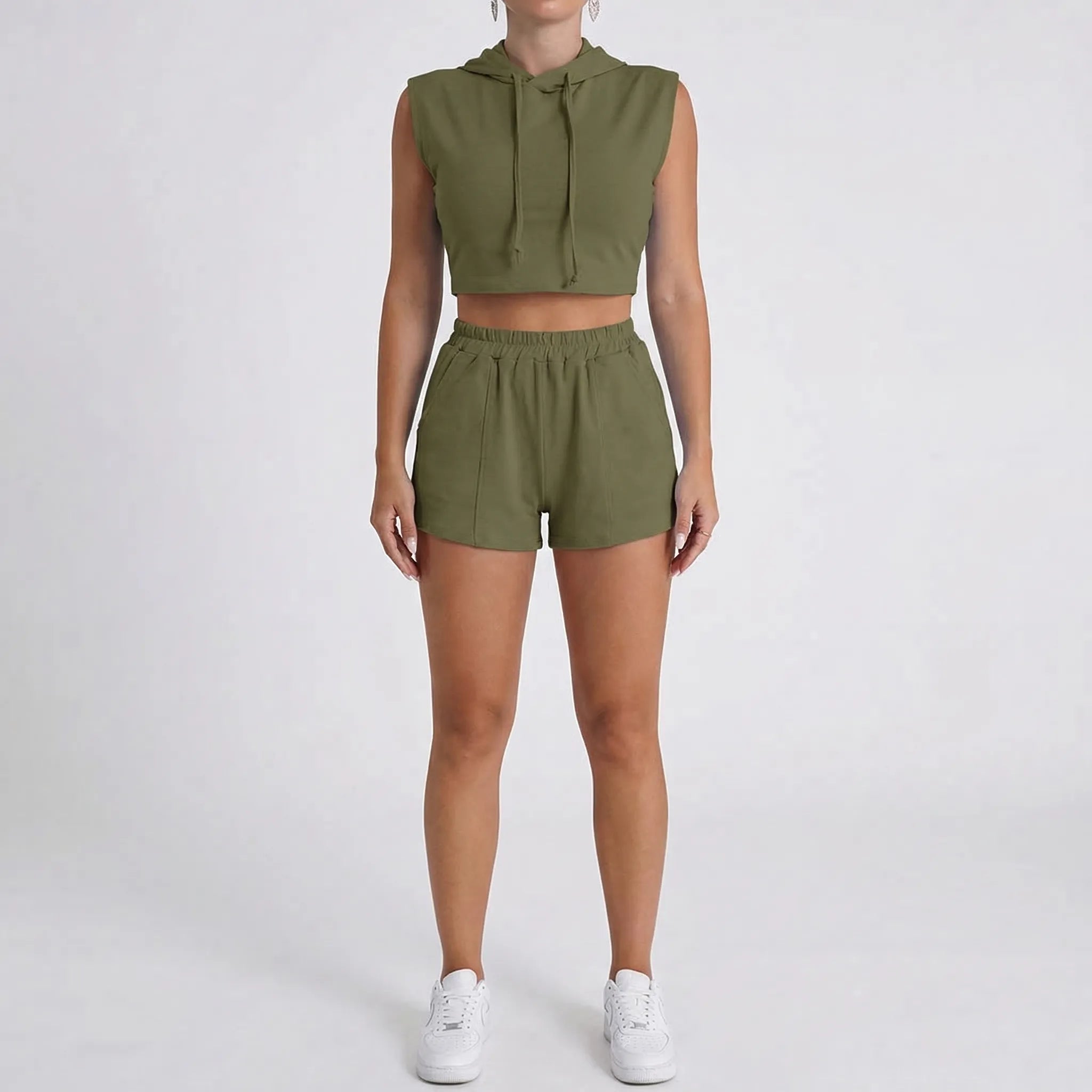 Krótki Top Z Kapturem I Szorty - Codzienny Relaks W Domu 