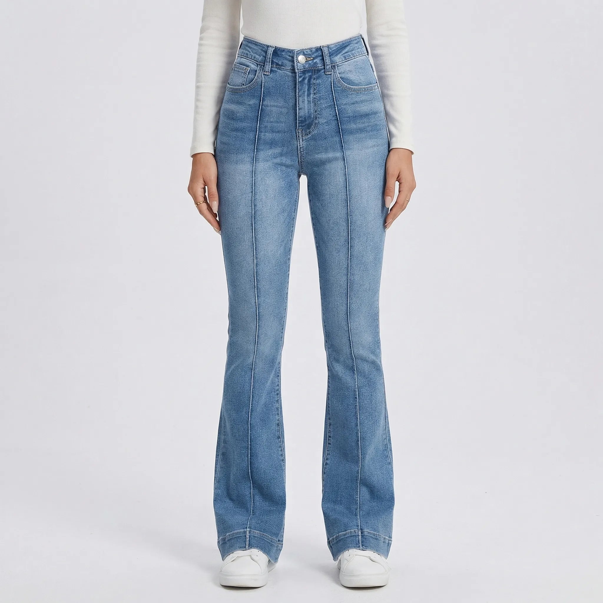 Rozkloszowane Jeansy Z Wysokim Stanem - Codzienna Stylizacja Damska 