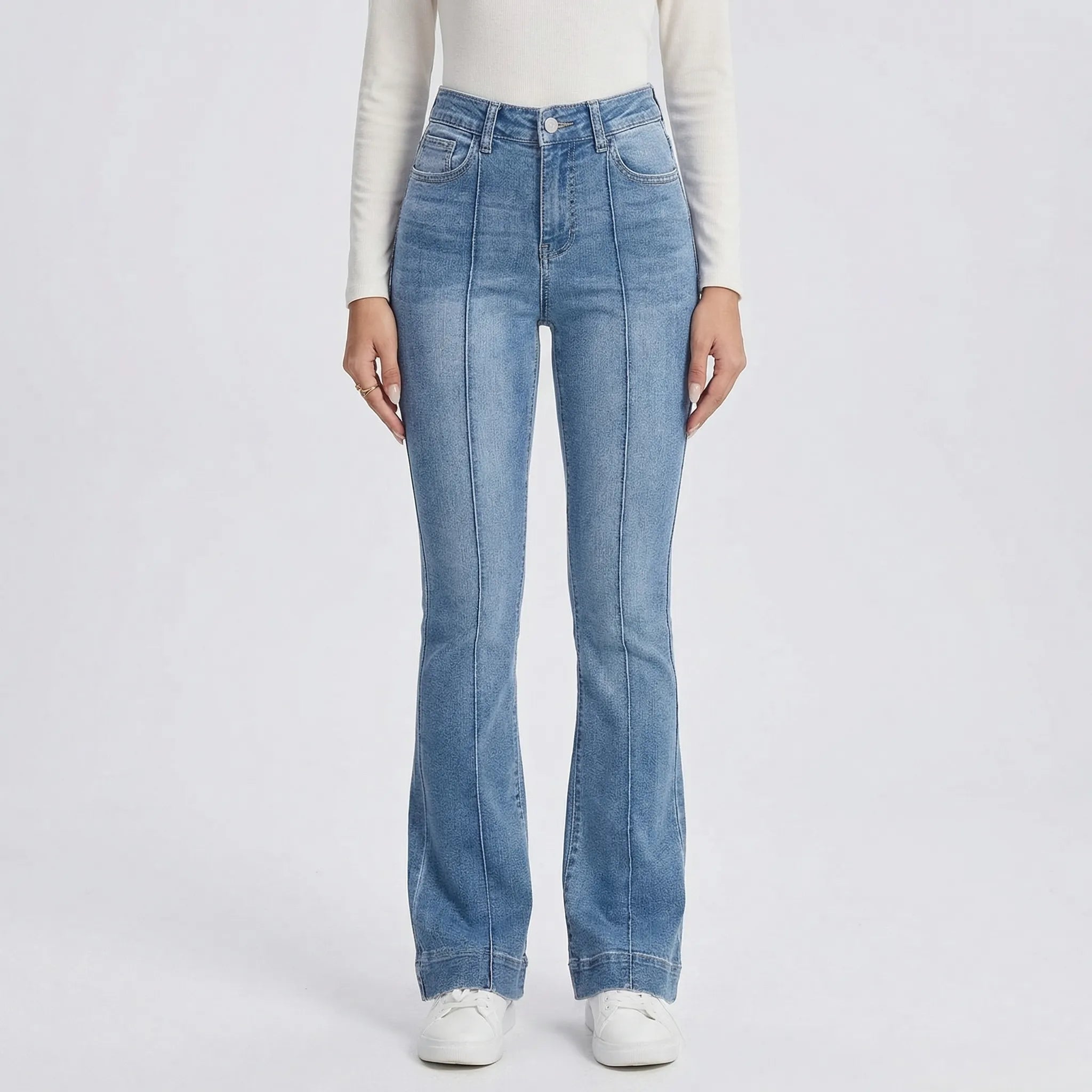 Rozkloszowane Jeansy Z Wysokim Stanem - Codzienna Stylizacja Damska 