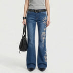 Rozszerzane Dzinsy Z Haftem Różanym - Codzienny Miejski Look 