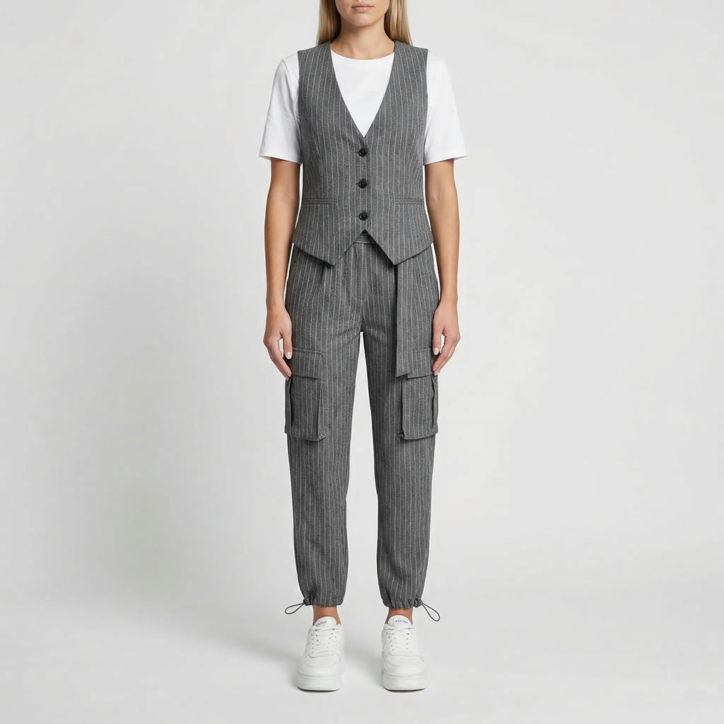 Trzyczęściowy Komplet W Pionowe Paski - Stylizacja Do Biura 