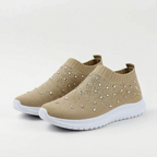 Wsuwane Sneakersy Z Ozdobnymi Detalami - Codzienne Spacery 