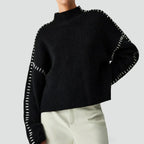 Emilia – Damski Oversized Sweter Casual z Kontrastowym Wykończeniem i Dekoltem w Serek