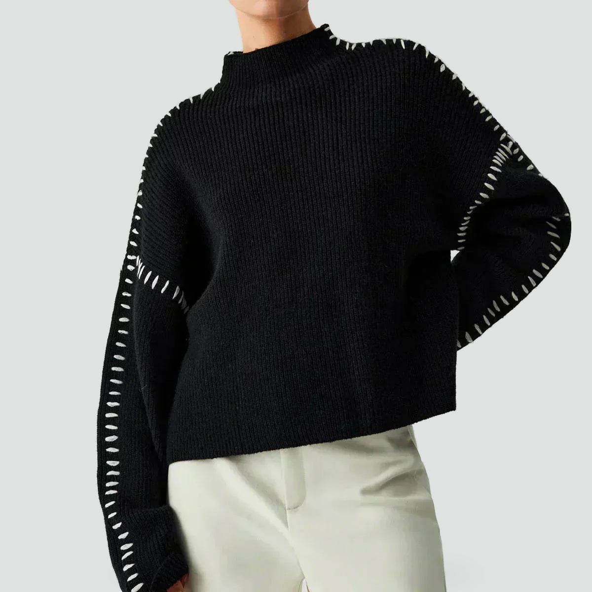 Emilia – Damski Oversized Sweter Casual z Kontrastowym Wykończeniem i Dekoltem w Serek