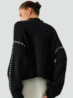 Emilia – Damski Oversized Sweter Casual z Kontrastowym Wykończeniem i Dekoltem w Serek