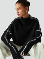 Emilia – Damski Oversized Sweter Casual z Kontrastowym Wykończeniem i Dekoltem w Serek